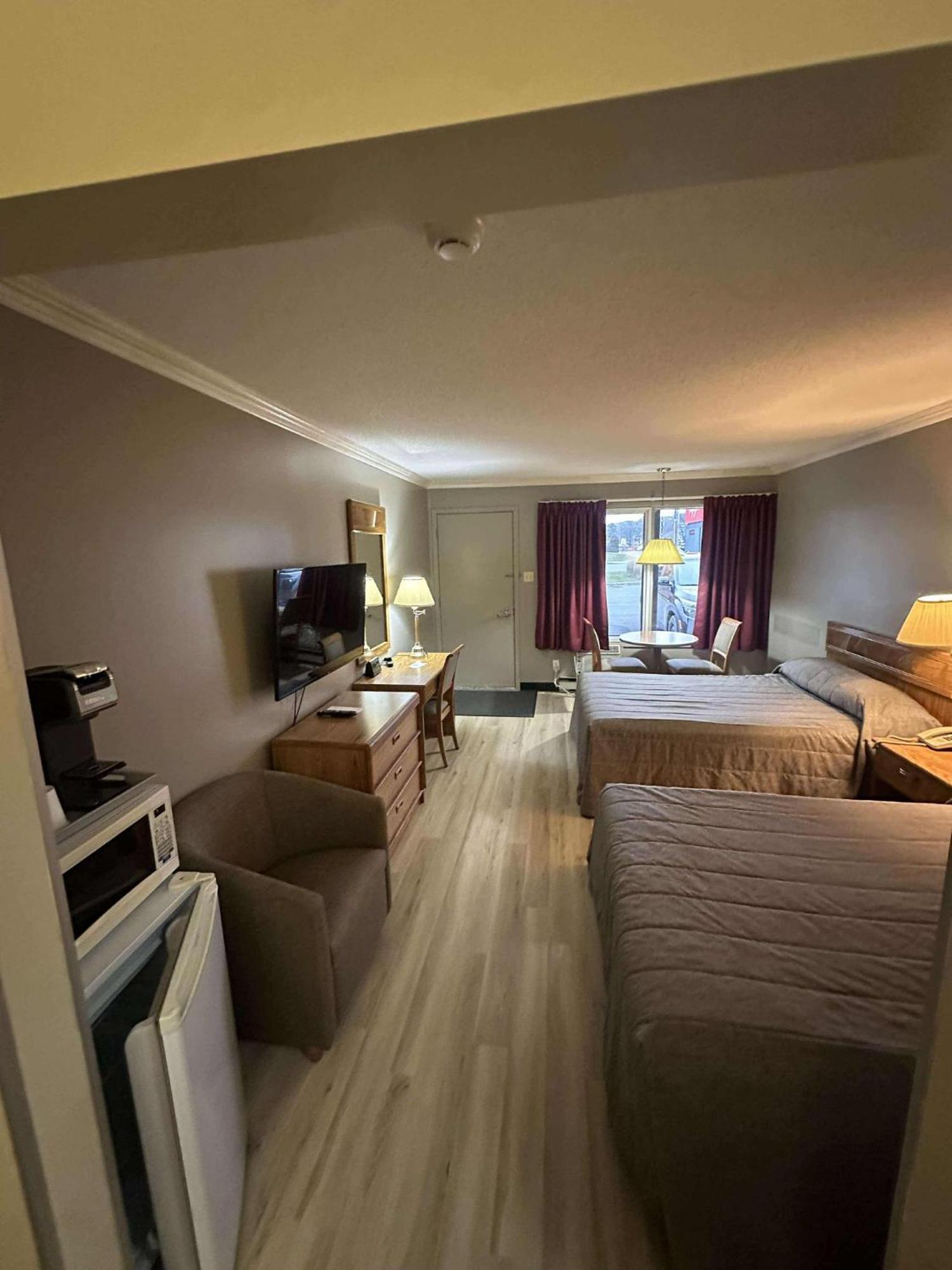 Hotel Motel Le Voyageur Saint-Georges Esterno foto